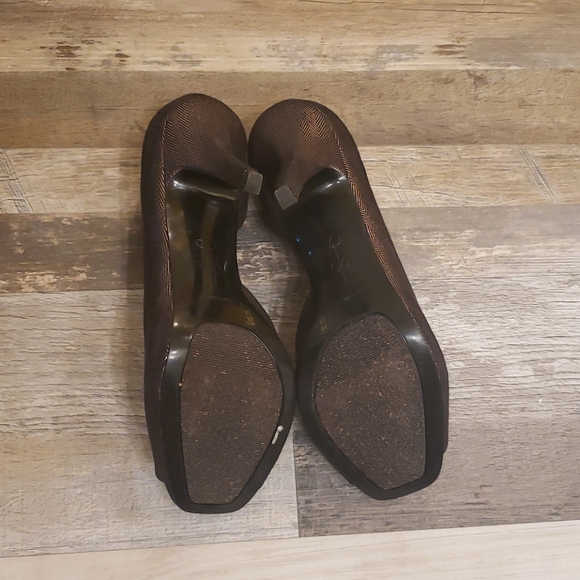 Jessica Simpson heels - Picture 3 of 9